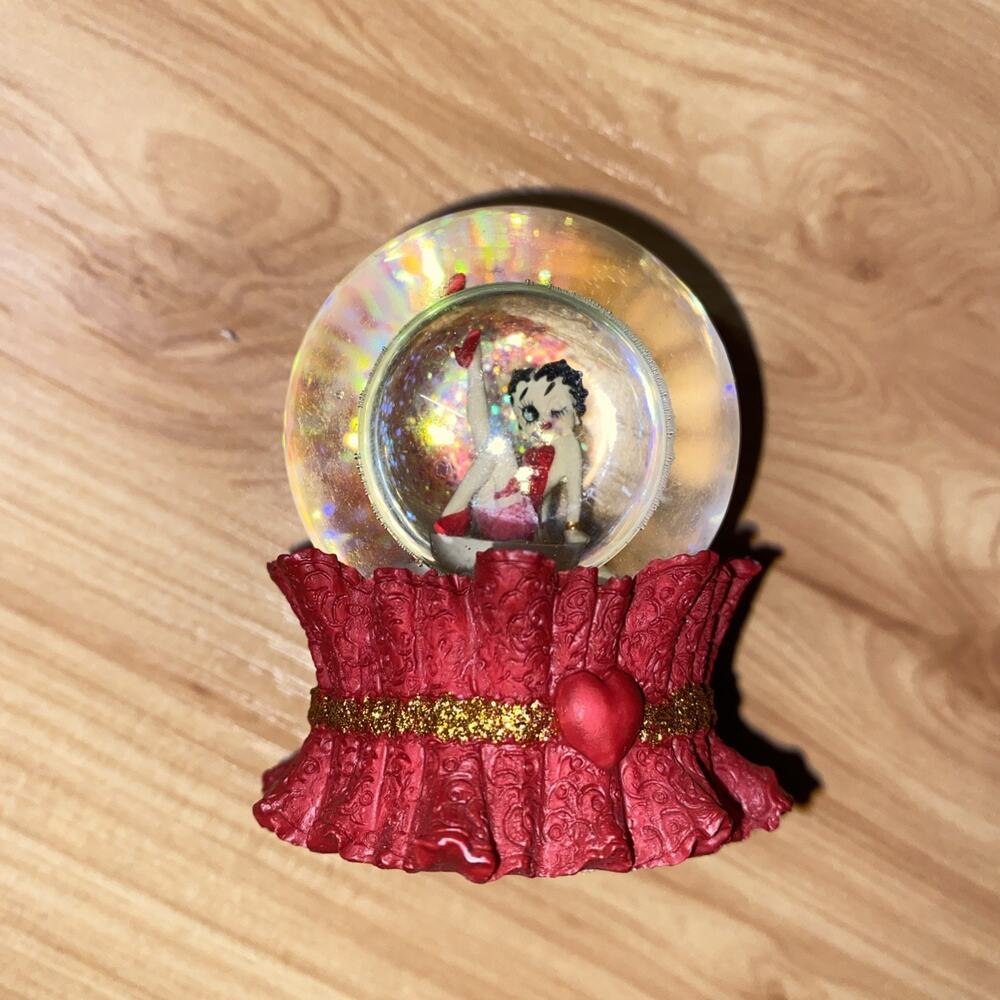 Vintage 2003 Westland Sexy Betty Boop Mini Snow Globe Good Condition Collectible
